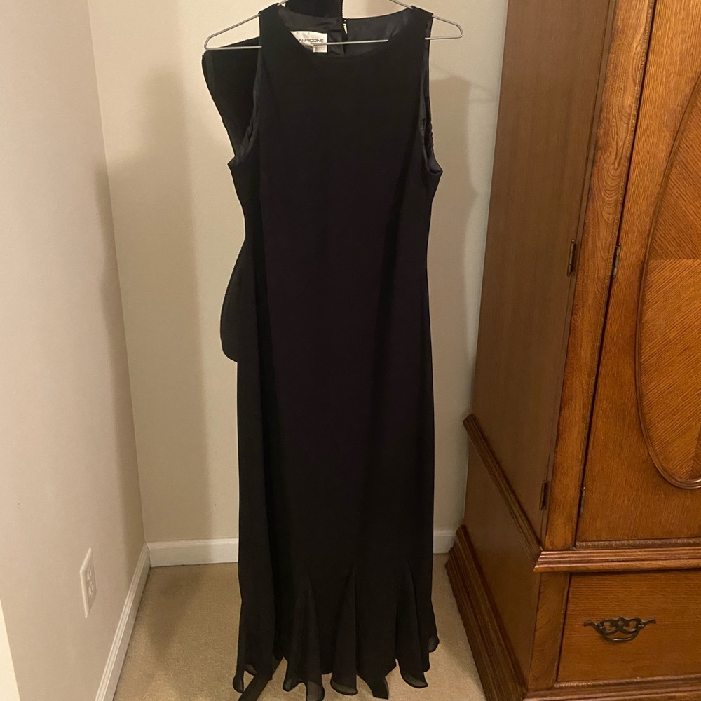 Evan Picone gown